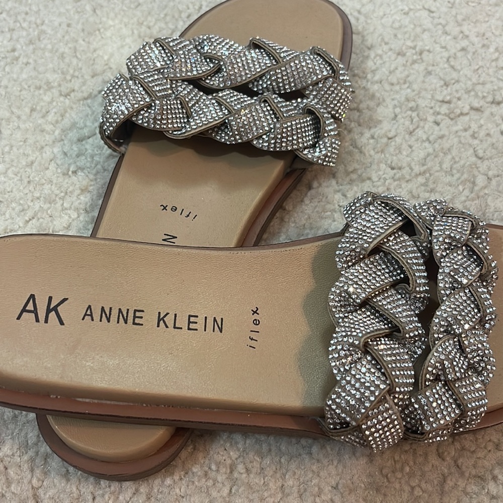 Anne Klein women size 8 sandals